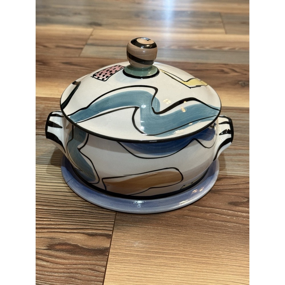 Vtg. Parker Kuhns studio pottery modernist casserole pot.